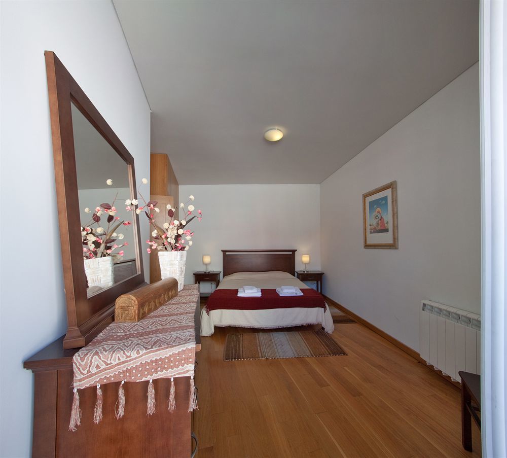 Chiado Apartments Lisbon Exterior photo