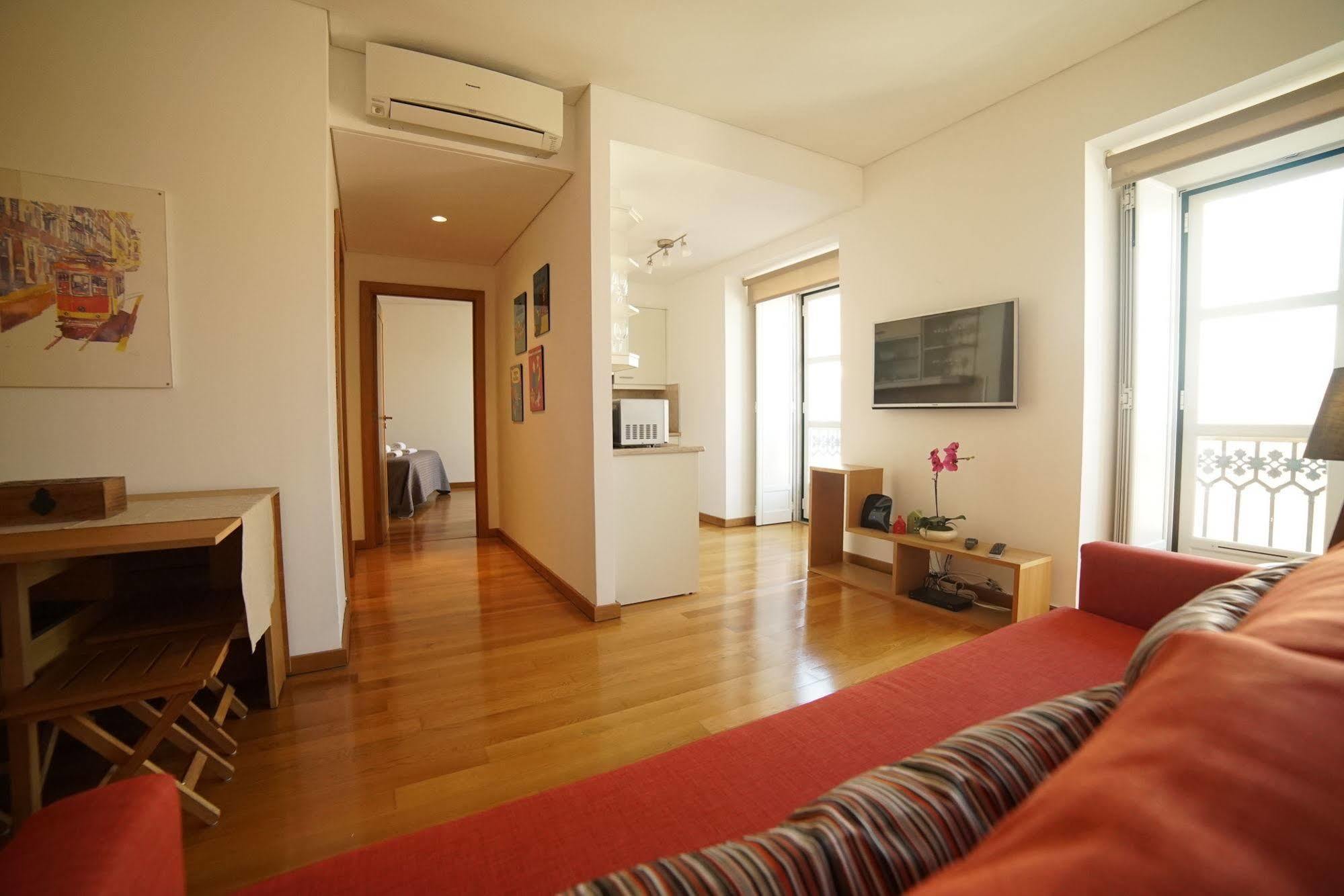 Chiado Apartments Lisbon Exterior photo